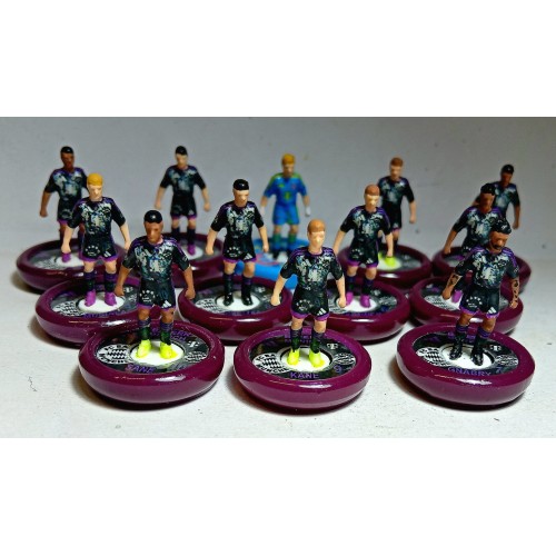 Subbuteo Andrew Table Soccer Bayern Munich 2023-24 away kit with Earth map on WSB Professional bases